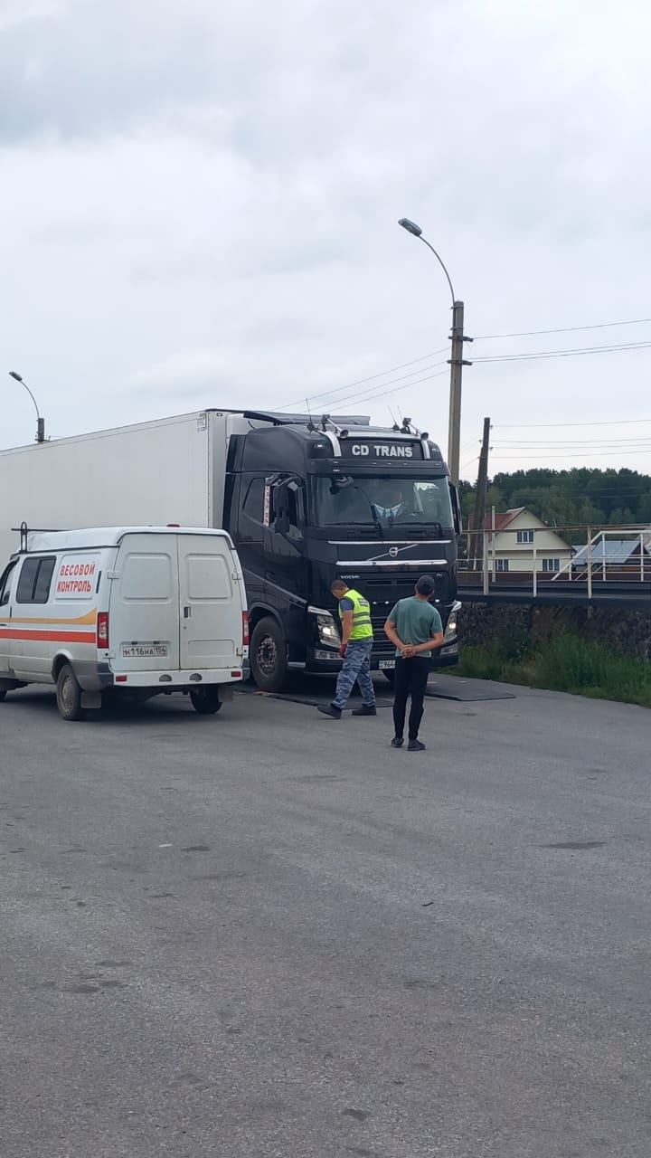 Рейды по перевозкам опасных, крупногабаритных, тяжеловесных грузов в регионах